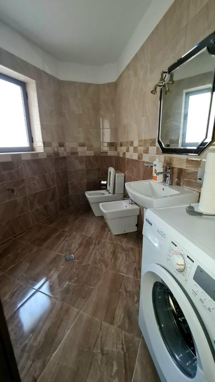 Calmly, Spacious Apartment Next To Usa Embassy Tirana Extérieur photo